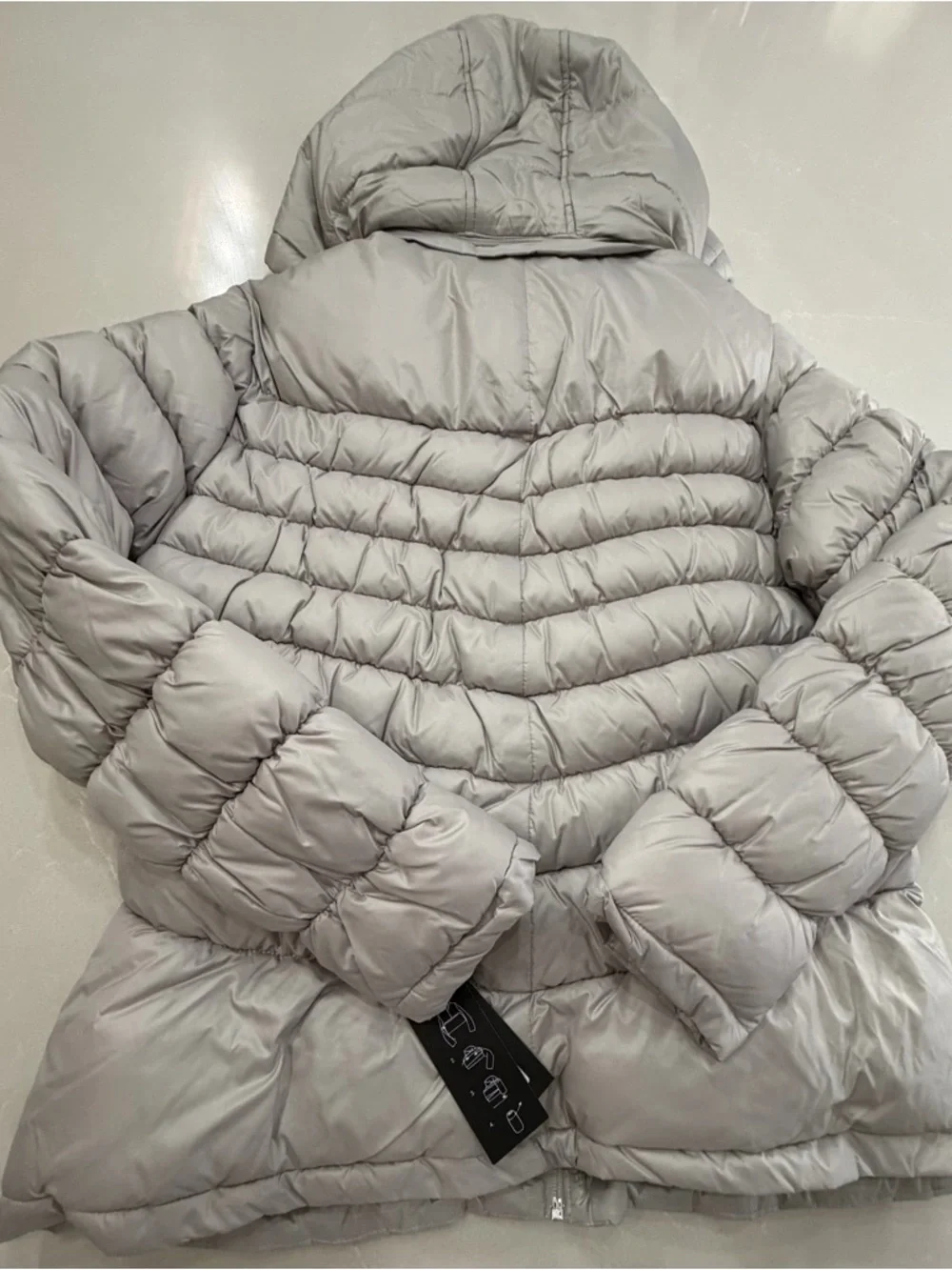 Kenneth Cole kenneth cole